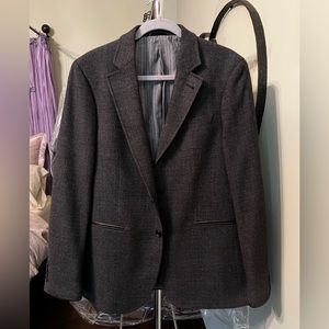 New with tags men’s sport coat.